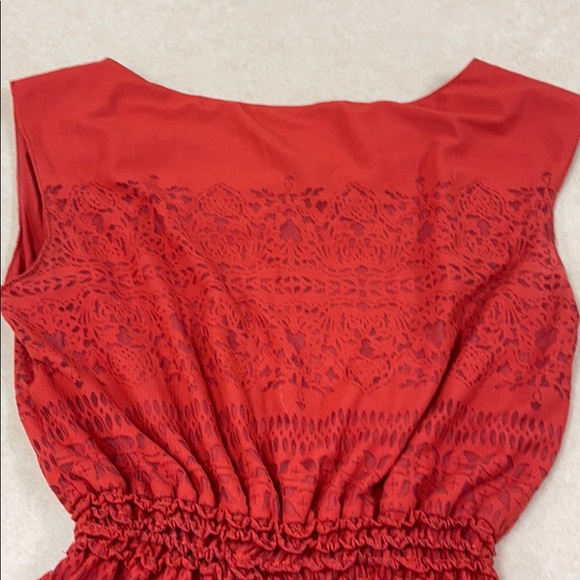 Orange lace dress - Picture 7 of 11